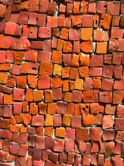 dettaglio mosaico rosso